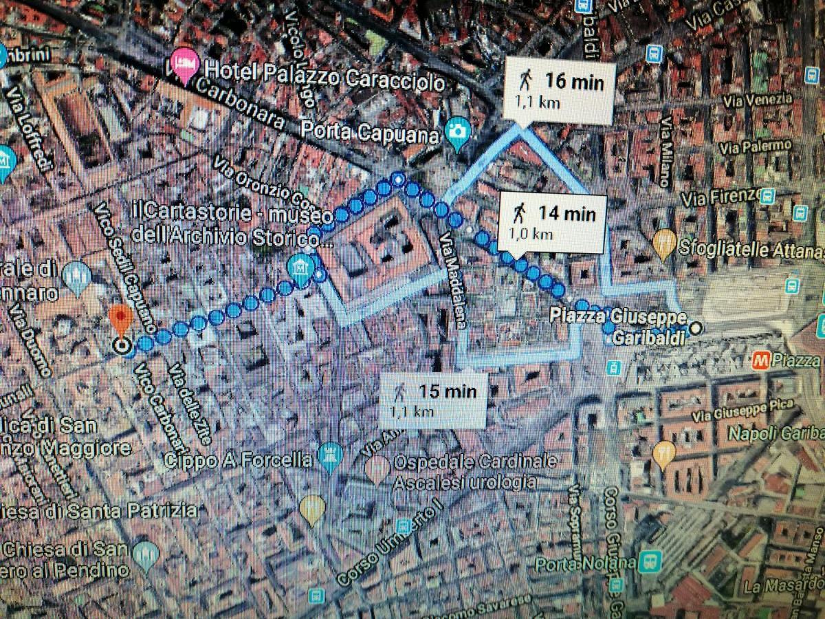 Ad Un Passo Dal Duomo "2" Apartman Nápoly Kültér fotó