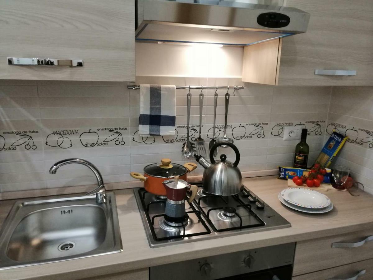 Ad Un Passo Dal Duomo "2" Apartman Nápoly Kültér fotó